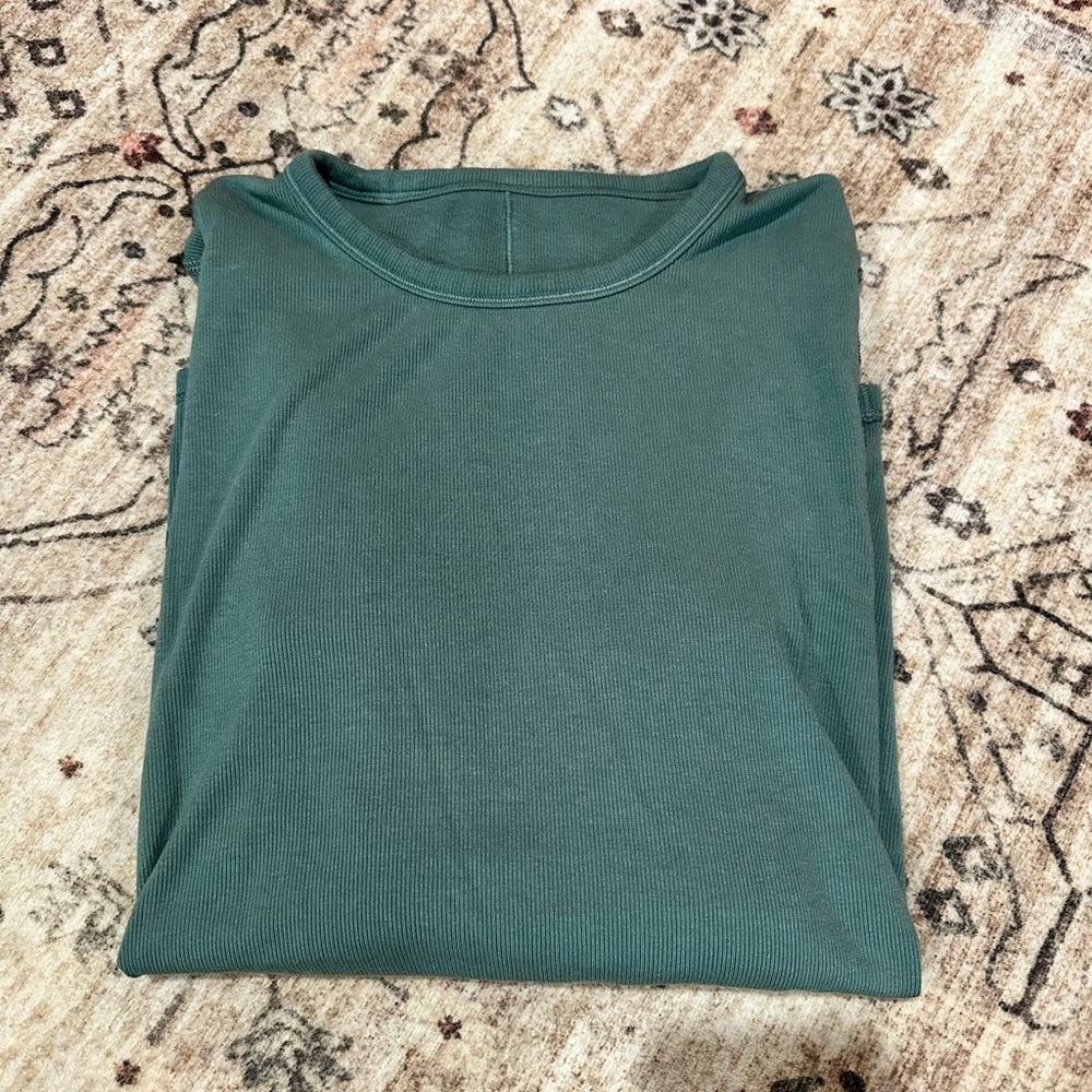 Lululemon Thermal Long Sleeve Shirt | NWOT | Size XS–Small - Picture 2 of 2